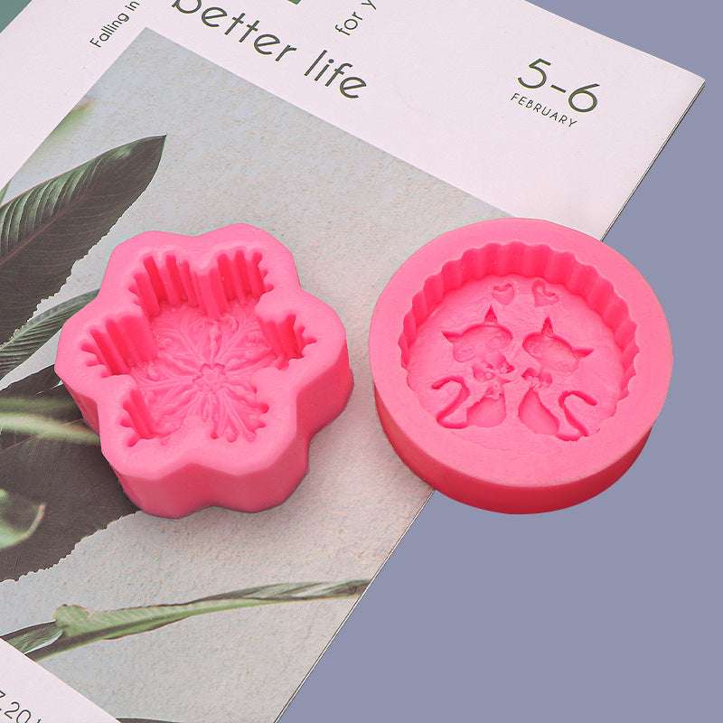 Sweet fragrance candle for baking lovers
