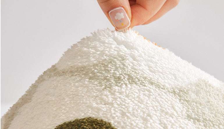 Elegant simple rug styling for minimalist bedroom
